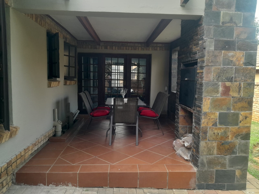 3 Bedroom Property for Sale in Waterval East North West